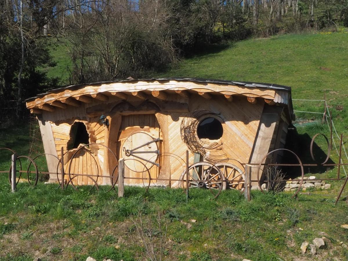 Village.Insolite Montagny-sur-Grosne Exterior foto